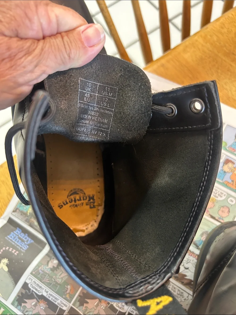 Dr. Martens classic black